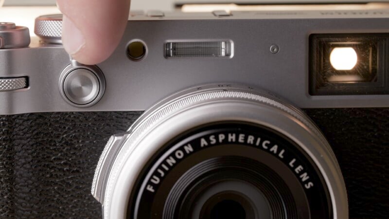 FUJIFILM X100VI outside ovf switch